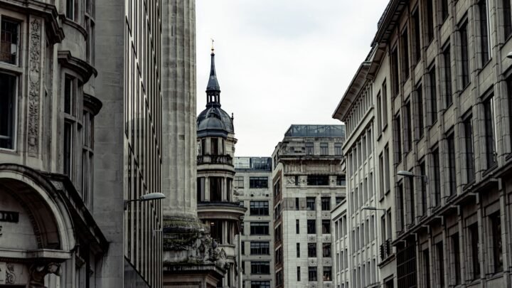 Navigating the World of Escorts in Luton: A Comprehensive Local Guide