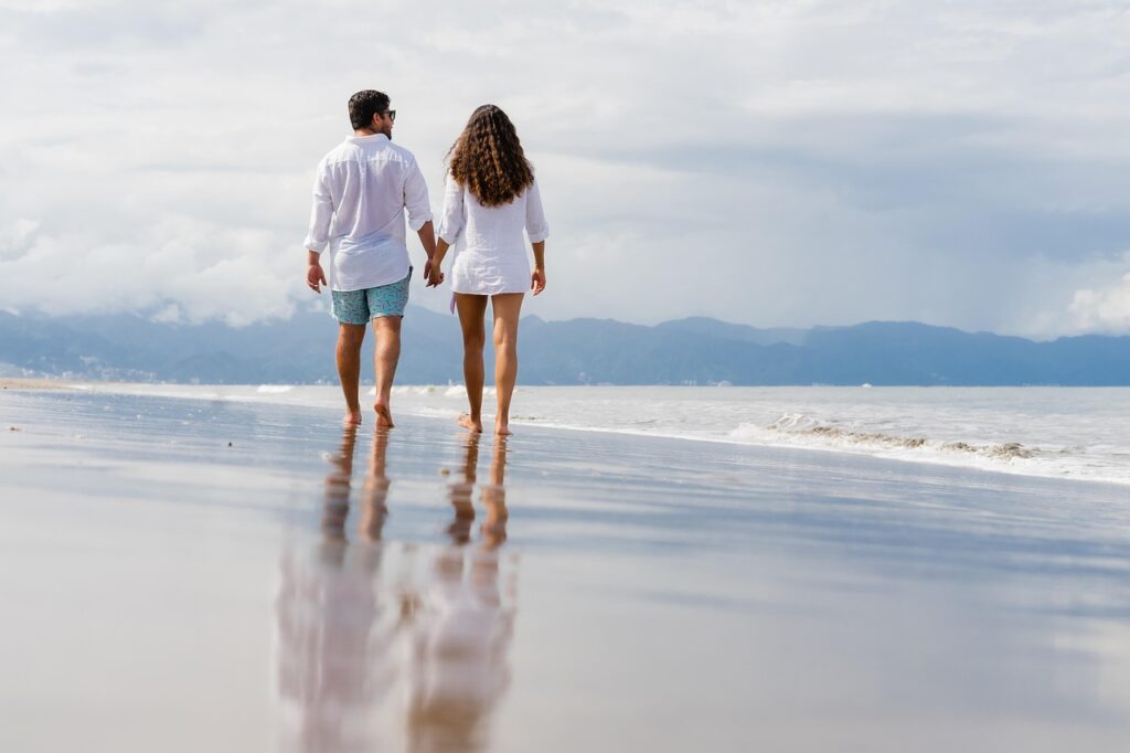 beach, nature, couple, leisure, stroll, romantic, love, lovers, together, romance, relationship, man, woman, husband, wife, s