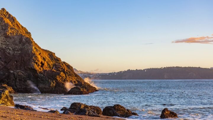 How Romantic is Changing in Torquay: The Evolution of Modern Connection