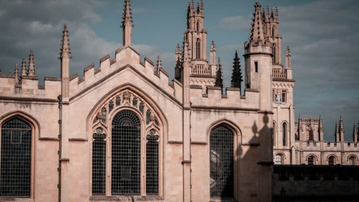 How to Research Escorts Properly in Oxford and Beyond
