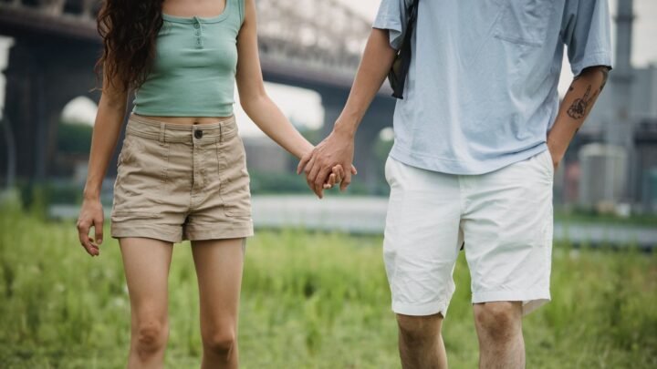 Striking the Right Balance: How to Show Care Without Overdoing It in Newport Dating