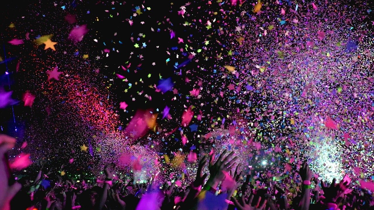 concert, confetti, party, event, club, fun, entertainment, show, crowd, festival, happy, people, young, night, disco, celebra