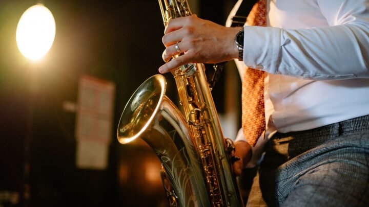 Lisburn After Dark: How to Plan a Food-and-Music Evening That Leaves Room for Conversation