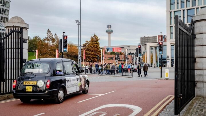 The Ultimate Guide to Entertainment Around Liverpool: Ideas for Visitors and Locals