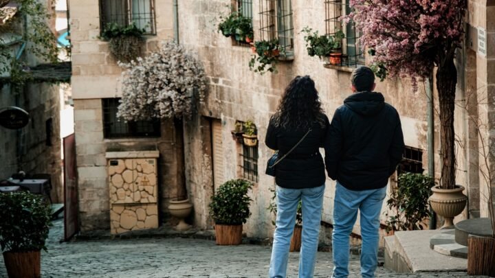 Low-Pressure Dating Ideas in Canterbury: Navigating Romance Without the Stress