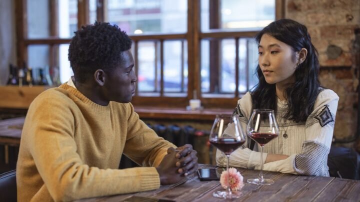 Crafting Natural Romantic Connections in Middlesbrough: A Guide to First Meetings