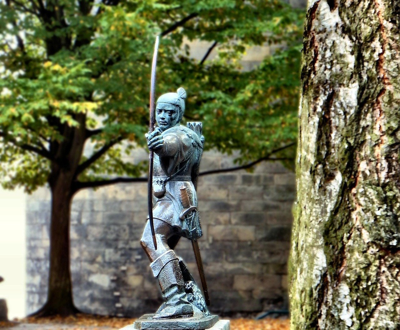 robin hood, statue, england, nottingham, robin, hood, arrow, sherwood, sculpture, landmark, castle, history, architecture, bo