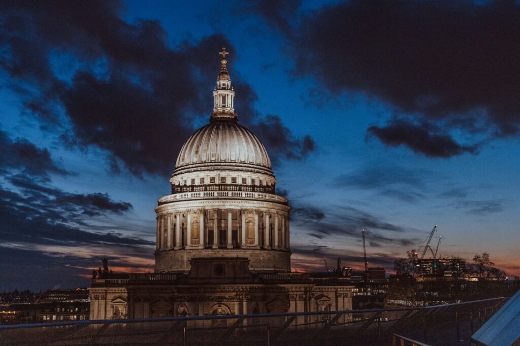 A breathtaking view of St. Paul's Cathedral at twilight, showcasing neoclassical architecture in the London skyline.