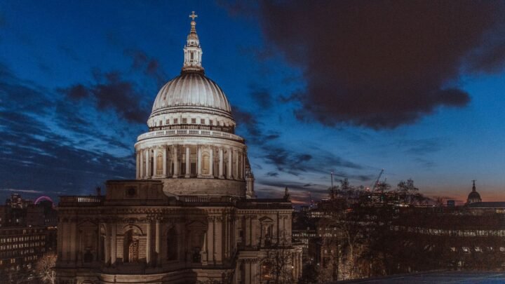 Nottingham Escorts: Essential Factors to Consider Before Making Arrangements