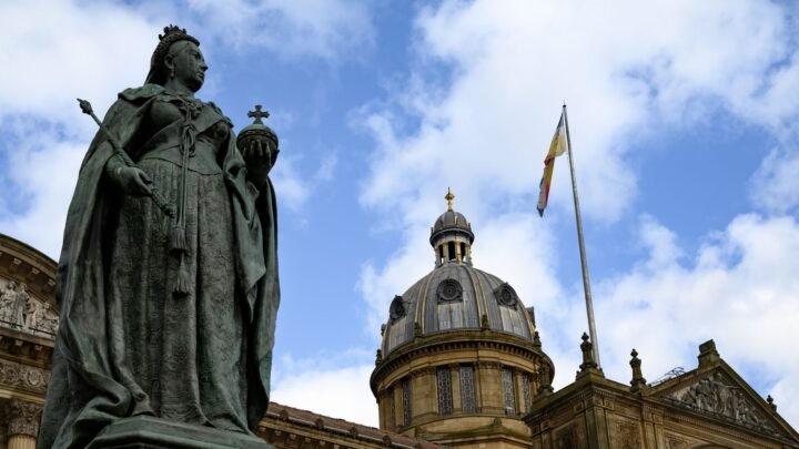 Nurturing Romance, Trust, and Privacy in Birmingham