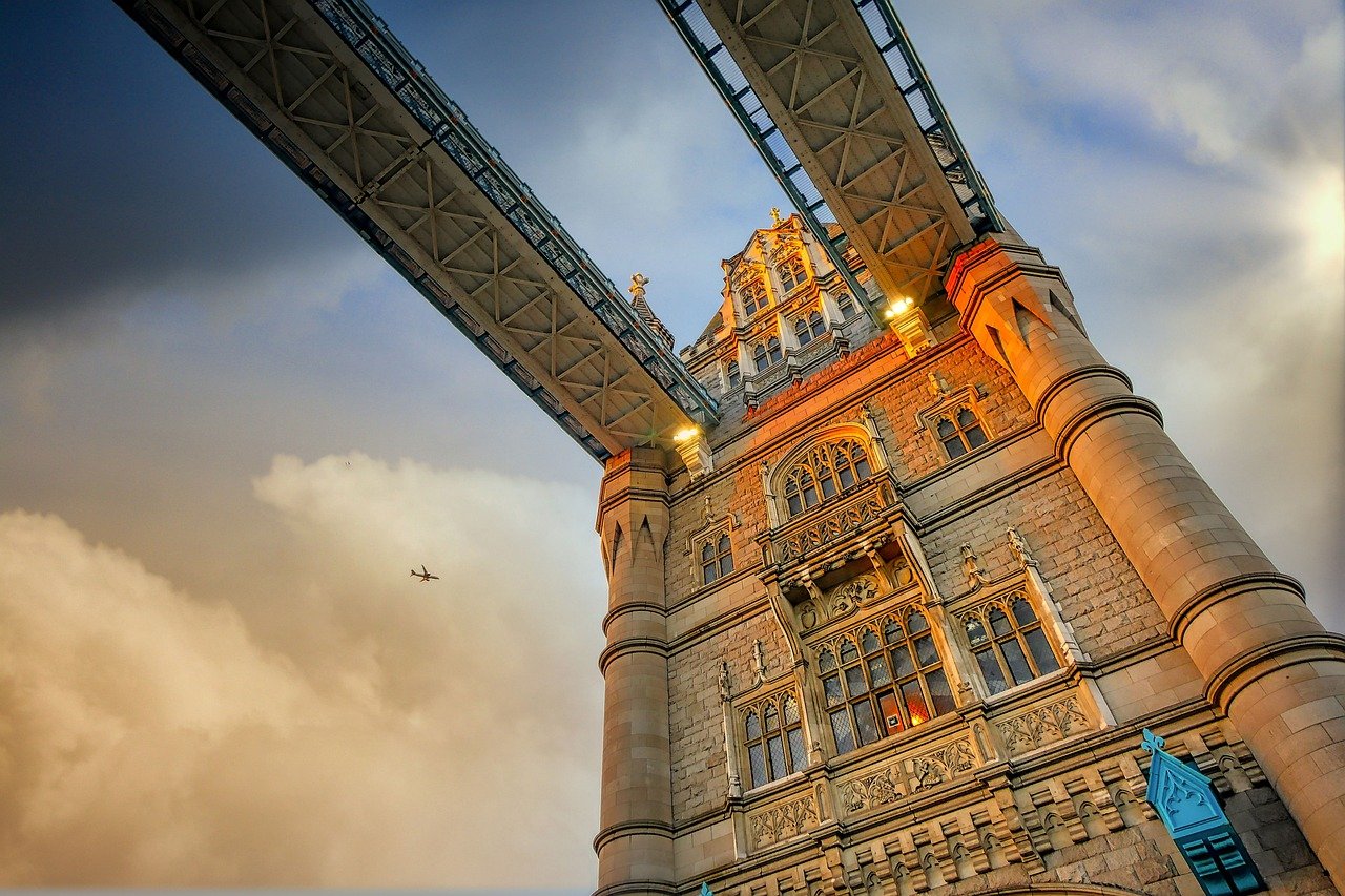 bridge, architecture, landmark, historic, historical, tourist attraction, city, tower, tower bridge, river thames, london, en