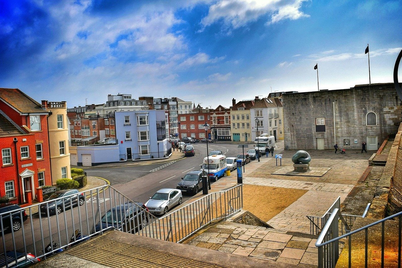 street photography, portsmouth, hampshire, uk, sky and clouds, buildings, cars, portsmouth, portsmouth, portsmouth, portsmout