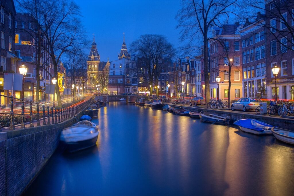 amsterdam, desktop backgrounds, night, full hd wallpaper, wallpaper hd, laptop wallpaper, canal, 4k wallpaper 1920x1080, even