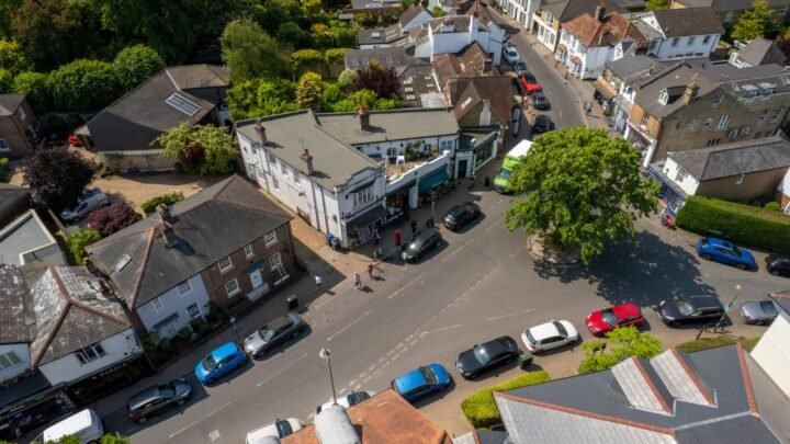 Navigating Escort Services in Crawley: A Practical Guide to Local Standards and Understanding