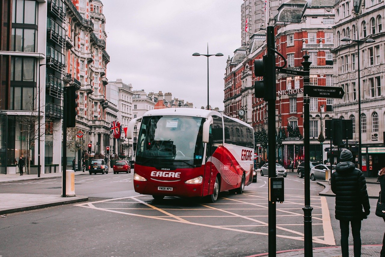 england, london, united kingdom, in the city, city, architecture, building, city scape, place, famous, car wallpapers, travel