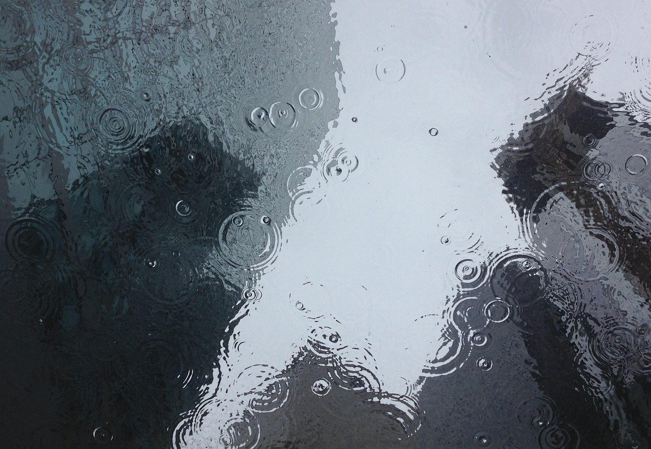 puddle, rain, raindrops, raining, wet, ripples, water, water surface, clear, drop of water, droplets, drops, liquid, monochro