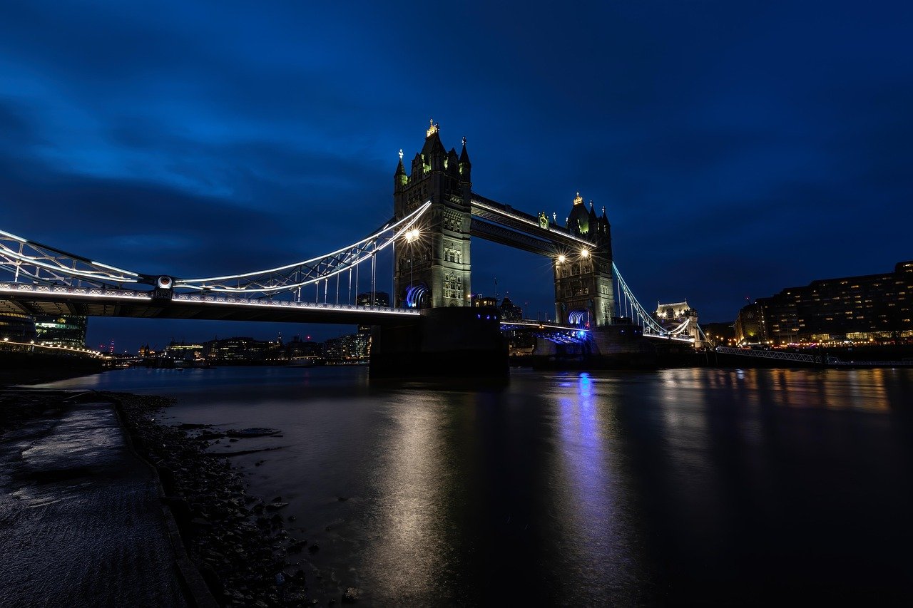 tower bridge, river, london, river thames, london bridge, illuminated, night sky, england, bridge, tower, landmark, architect