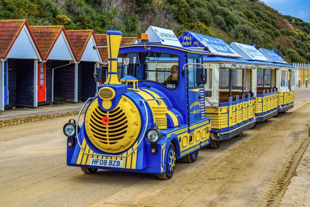 train, touristic, tourism, leisure, nature, beach, beach huts, bournemouth, england