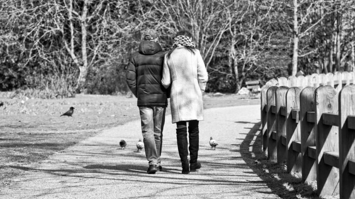 Crafting Moments of Meaning: How to Show Appreciation Through Romance in Maidstone