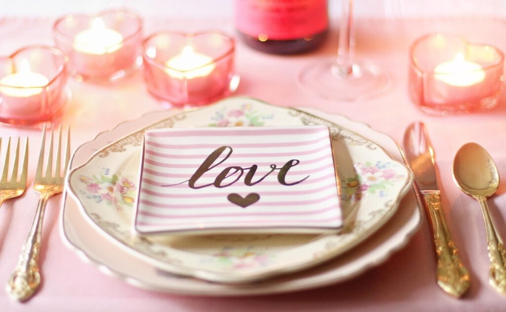 love, valentine, valentines day, valentines day table, place setting, holiday table, table, romantic, celebration, heart, hol