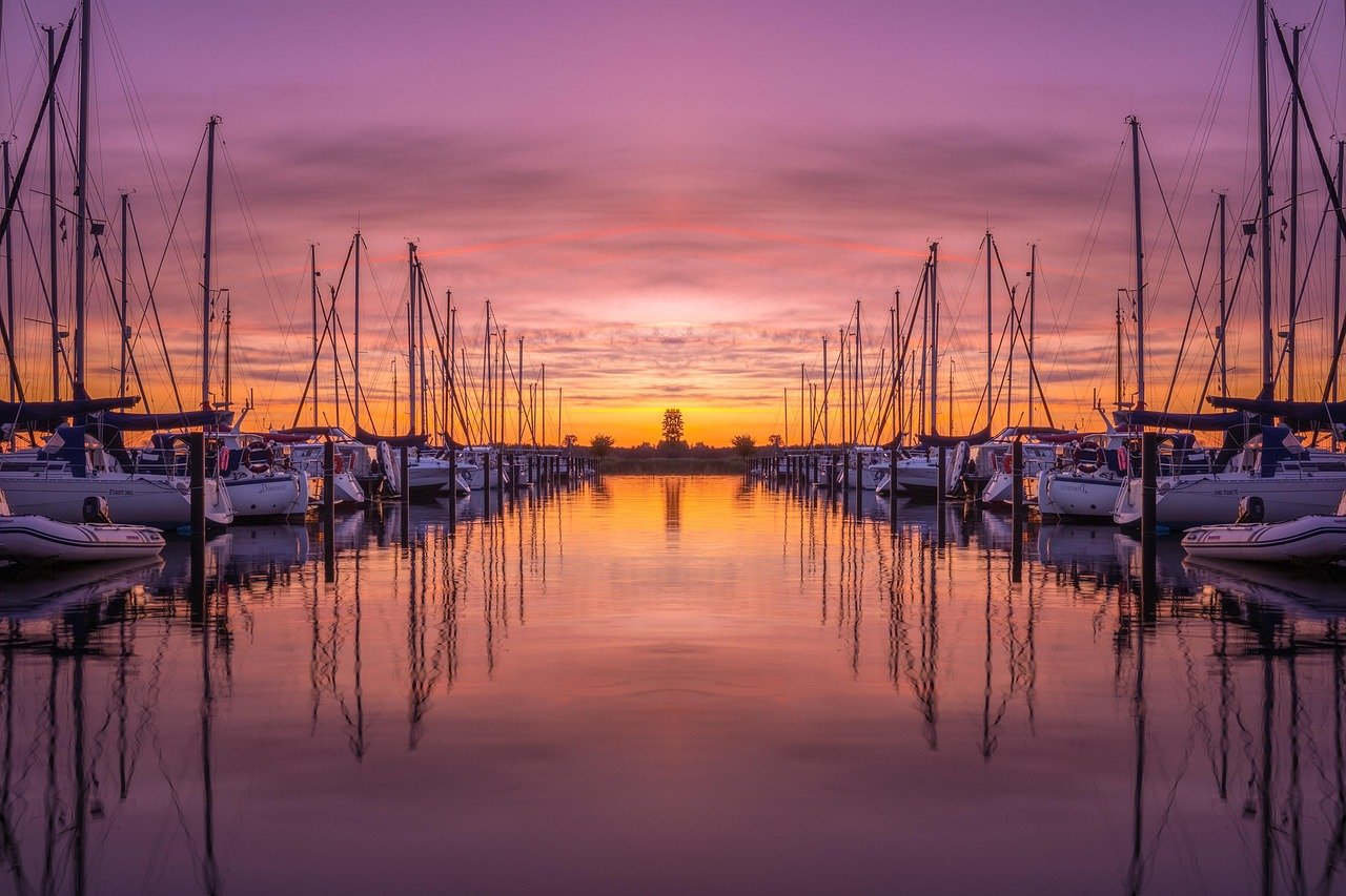 port, boats, sunset, golden hour, marina, sailing boats, sailboats, reflection, water, harbor, twilight, dusk, evening, natur