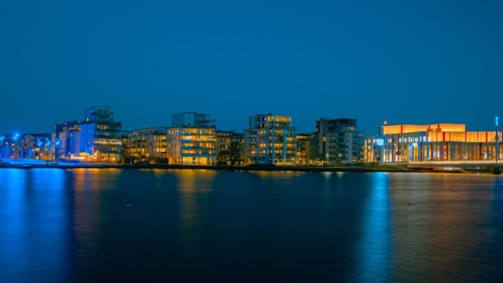 Crafting a Relaxed Evening Around Romantic Ideas in Southampton