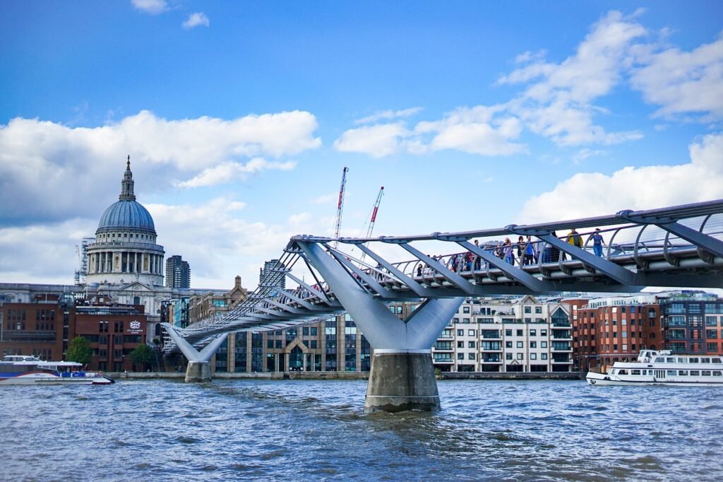 london, united kingdom, millennium bridge, the river thames, bridge, millennium bridge, millennium bridge, millennium bridge,