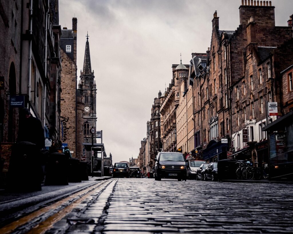 edinburgh, city, scotland, architecture, historically, building, tourism, houses, old, hill, europe, road, historic, cityscap