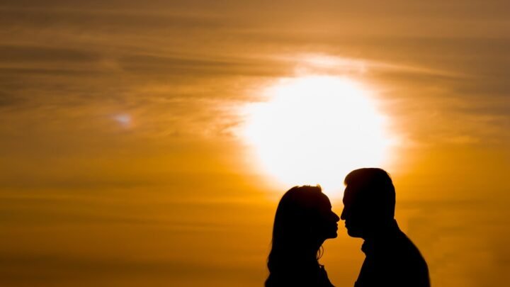 Thoughtful Ways to Celebrate a Special Day Through Romantic Newport Experiences