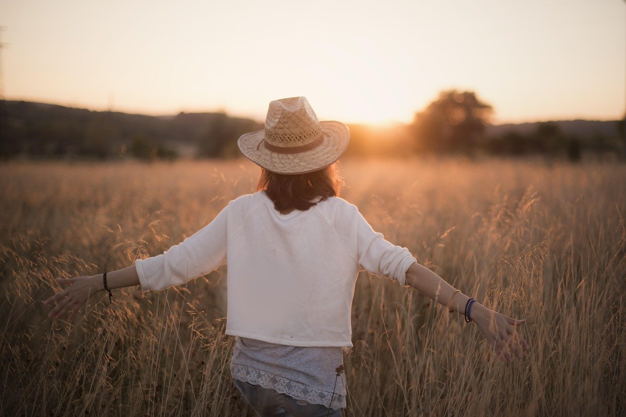 sunset, woman, freedom, silhouette, dusk, sky, summer, nature, alone, romantic, travel, relax, outdoor, model, freedom, freed