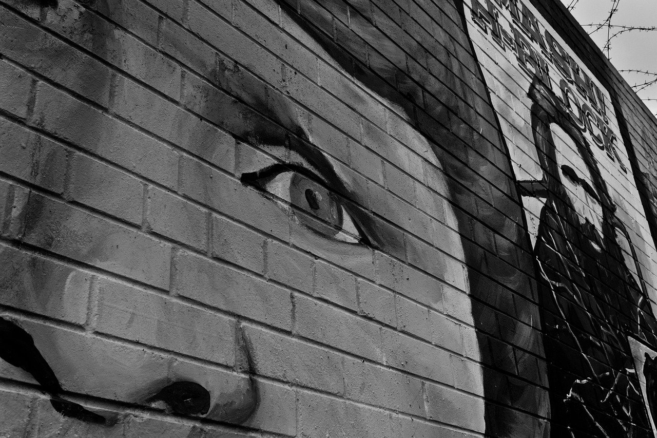 belfast, wall, ireland, sadness, face, eyes, humanity, looking, look, sad, war, civil war, northern ireland, nationalism, ter