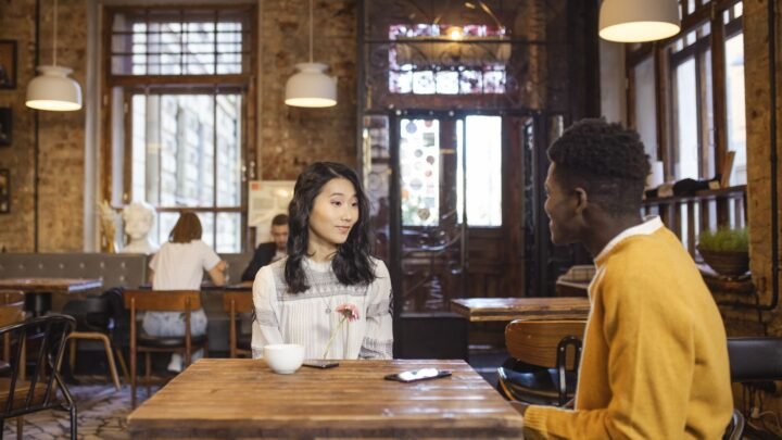 Showing Care Without Overdoing It: Navigating Tinder Dates in Edinburgh