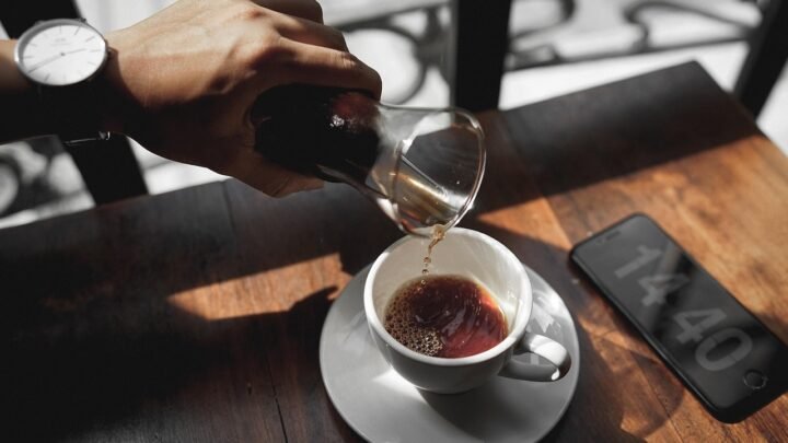 How to Plan a Smoother Date Tinder Experience in Stoke-on-Trent