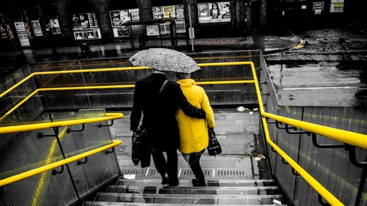 Navigating the World of Tinder Dates in Manchester: Modern Romance in the North