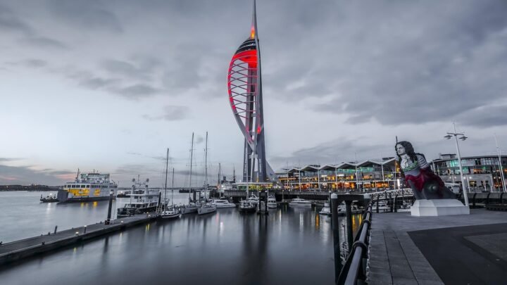 Navigating Tinder Dates in Portsmouth: Essential Tips Before You Begin
