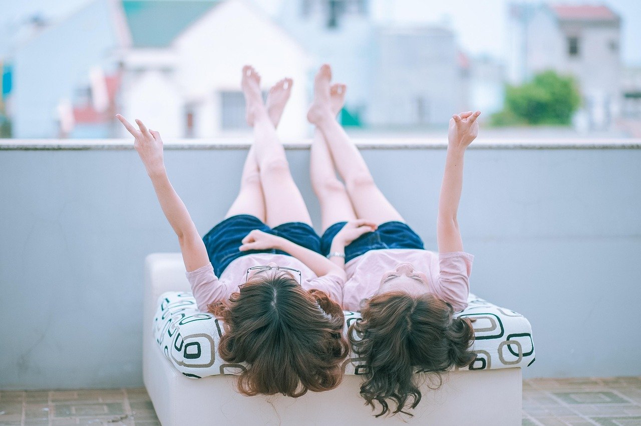 women, best friends, relationship, v sign, hand gesture, happy, couple, twins, siblings, lesbian, homosexual, young, love, to
