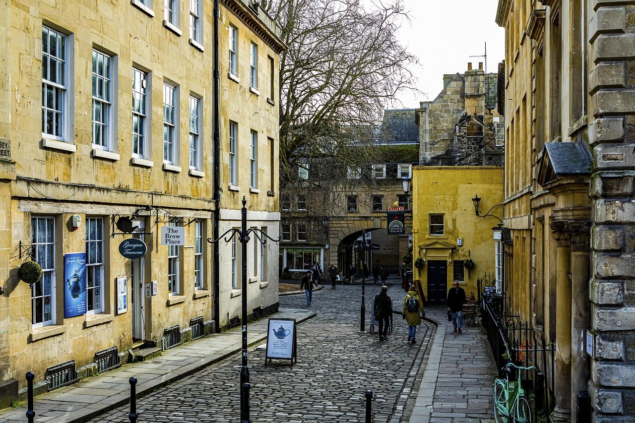 bath, side street, pubs, shops, people, old, historic, building, architecture, cobblestone, pavement, england, uk, bike, pede