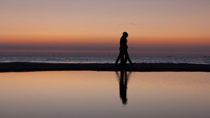 Why Listening Matters Most in Romantic Connections Throughout Bridgend