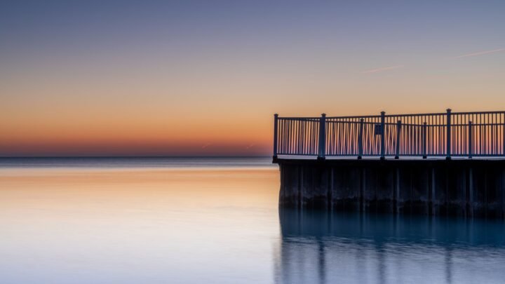 Nightlife and Connection: How Worthing After-Dark Culture Intersects with Modern Dating